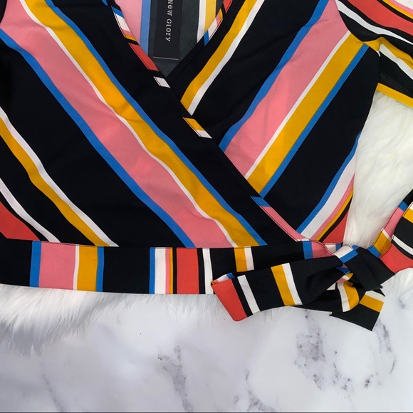 New Glory Colorful V-neck Blouse - Picture 2 of 7